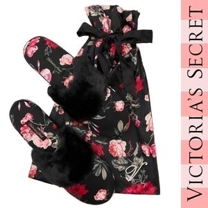 🛑 2 / $40 Sale! Victoria Secret Black Floral Slipper Set N…